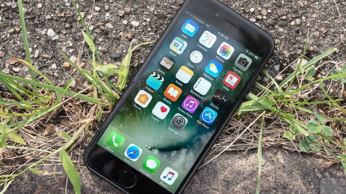 Apple will pay up to $150 to each affected iPhone owner for slowing performance