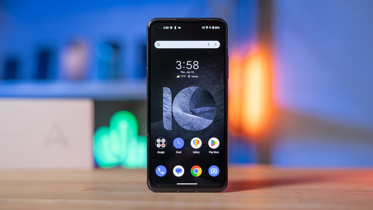 Amazon's hot deal on the Asus Zenfone 10 is back; get one at its best price