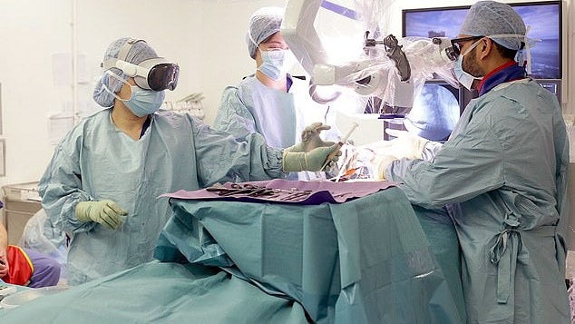 Apple Vison Pro aids in spinal surgery as VLC makes native visionOS video player