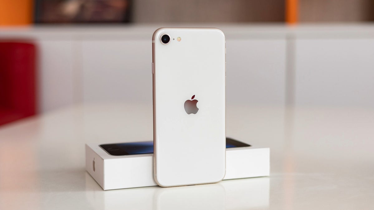 iPhone SE 4 display production might shift to BOE as Samsung balks at price
