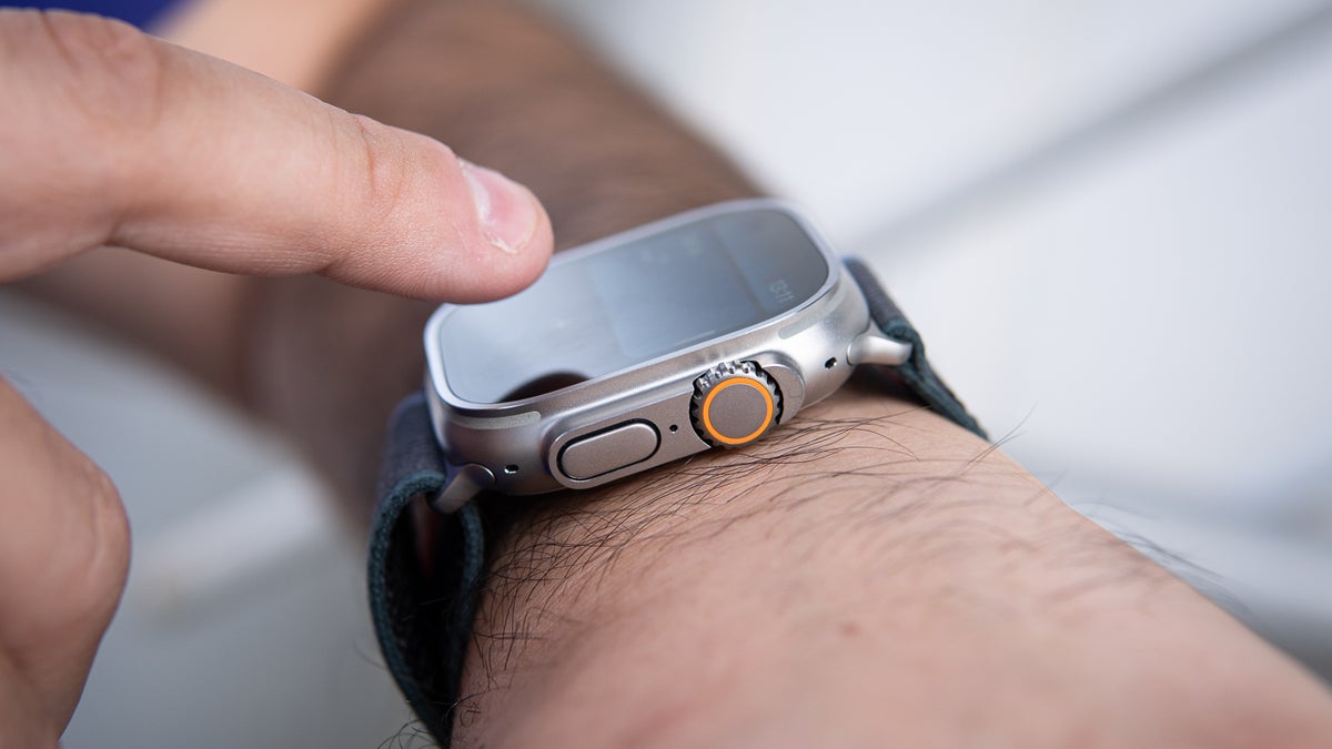 Apple reportedly acknowledges "ghost touch" bug on Apple Watch, suggests a solution