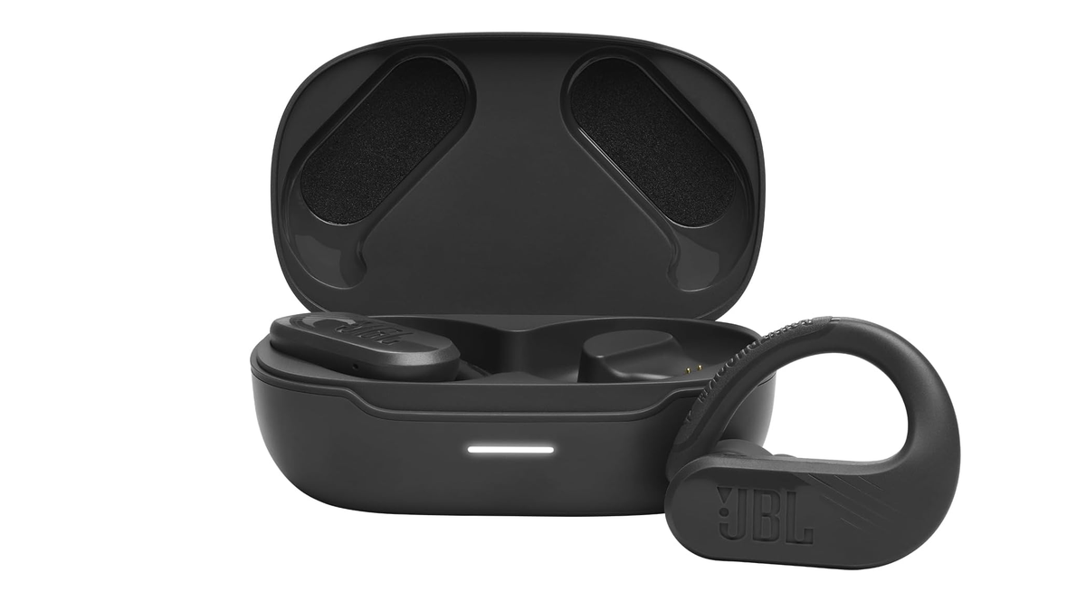 The budget JBL Endurance Peak 3 are selling like hotcakes on Amazon at their best price in 2024