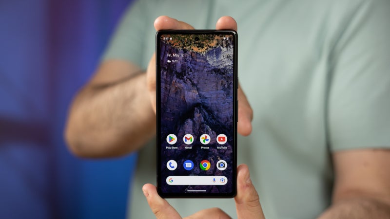 Google fans are facing an impossible choice as the Pixel 7a mid-ranger hits a new record low price