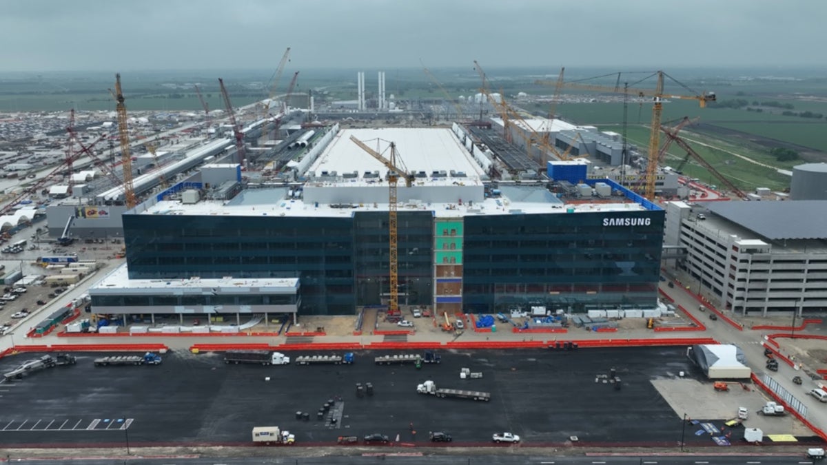 U.S. awards Samsung $6.4 billion to build a new fab in Texas that will produce 2nm chips