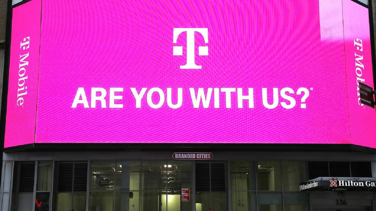 T-Mobile makes it harder for criminals to steal your number by slipping employees $300