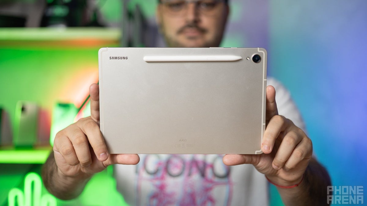 Samsung's top Mother's Day deal offers both a cool Galaxy Tab S9 discount and free Galaxy Buds 2 Pro