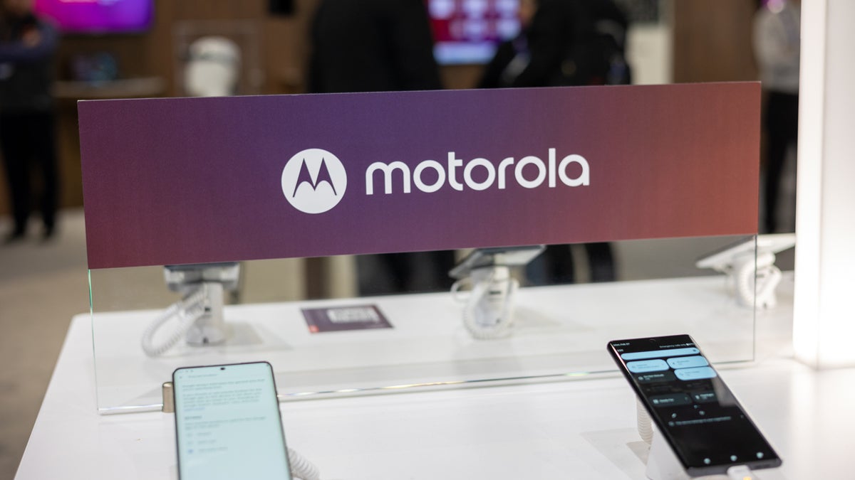 Motorola confirms Moto X50 Ultra arrives in China this month