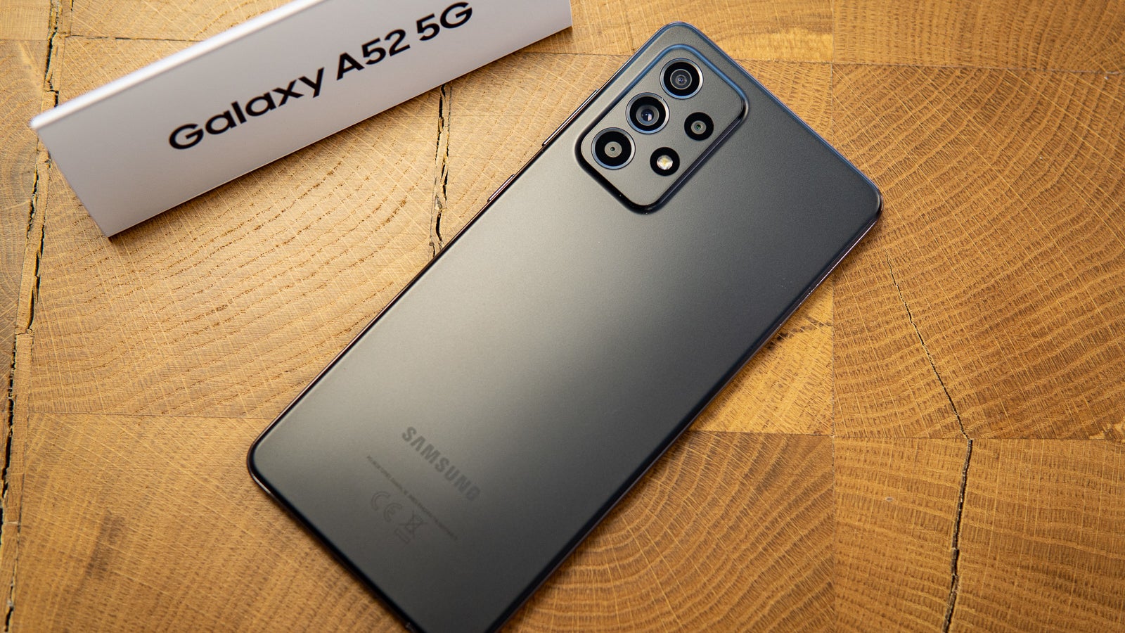 Samsung Galaxy A52 5G starts receiving One UI 6.1 update in the US