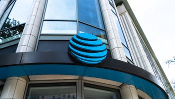 AT&T is compensating its users for roaming issues, T-Mobile and Verizon are not (yet)