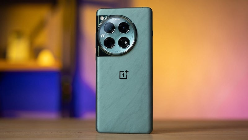 OnePlus 13 once again rumored to sport a generous battery cell