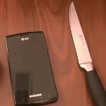 How Gorilla Glass stands up against a knife