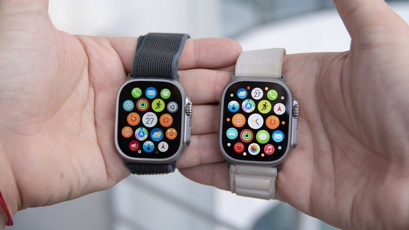 Anniversary Apple Watch 10 may grow to Ultra screen size