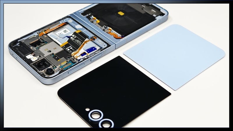Samsung fitted Z Flip 6 with its first clamshell vapor chamber and here's a teardown