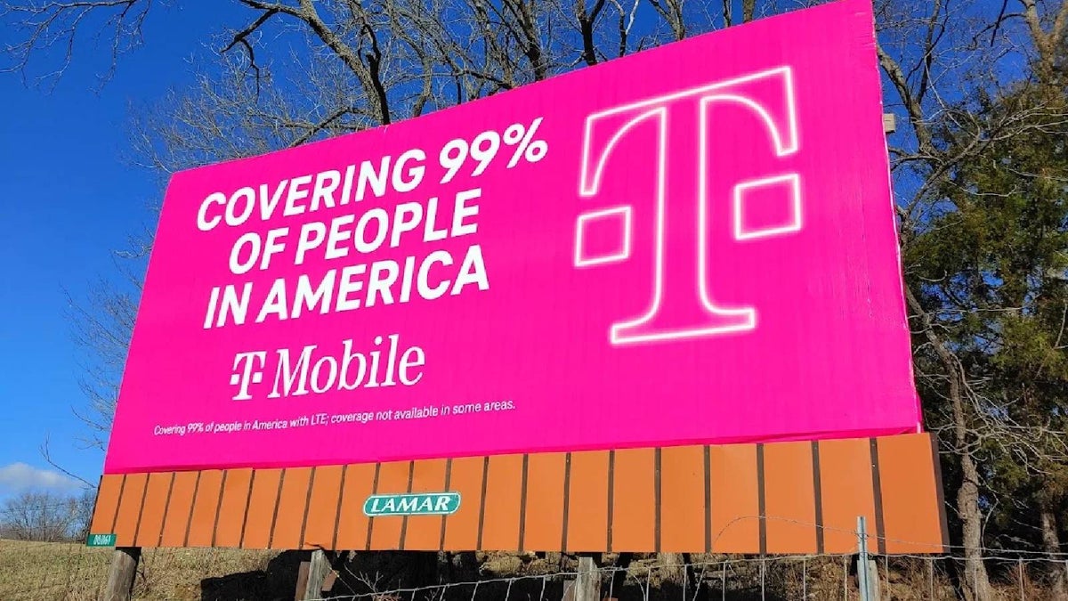 UScellular sale to T-Mobile challenged by lawmakers who also want to undo Sprint merger