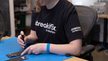 Samsung and uBreakiFix boost Galaxy repairs at flagship stores