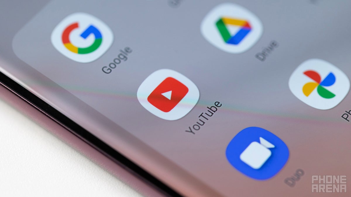 YouTube Experiments With Google Gemini To Help Creators Brainstorm 
