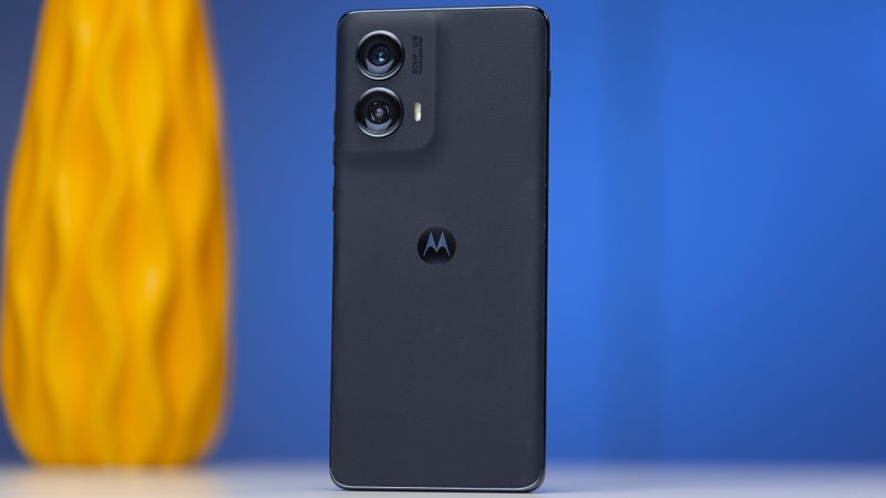 The mid-range Edge (2024) is $100 off for Motorola's Labor Day Sale