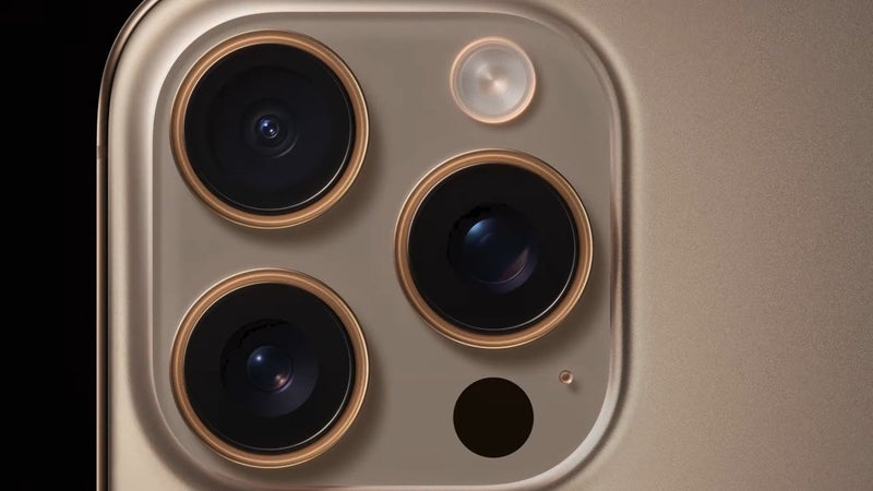 Does the iPhone 16 Pro come with the iPhone 14 Pro main camera?