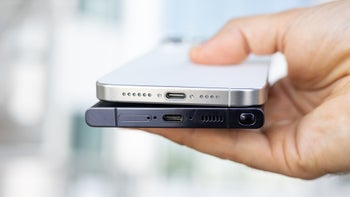 An image showing the bottom sides of iPhone 15 Pro Max and Galaxy S24 Ultra.