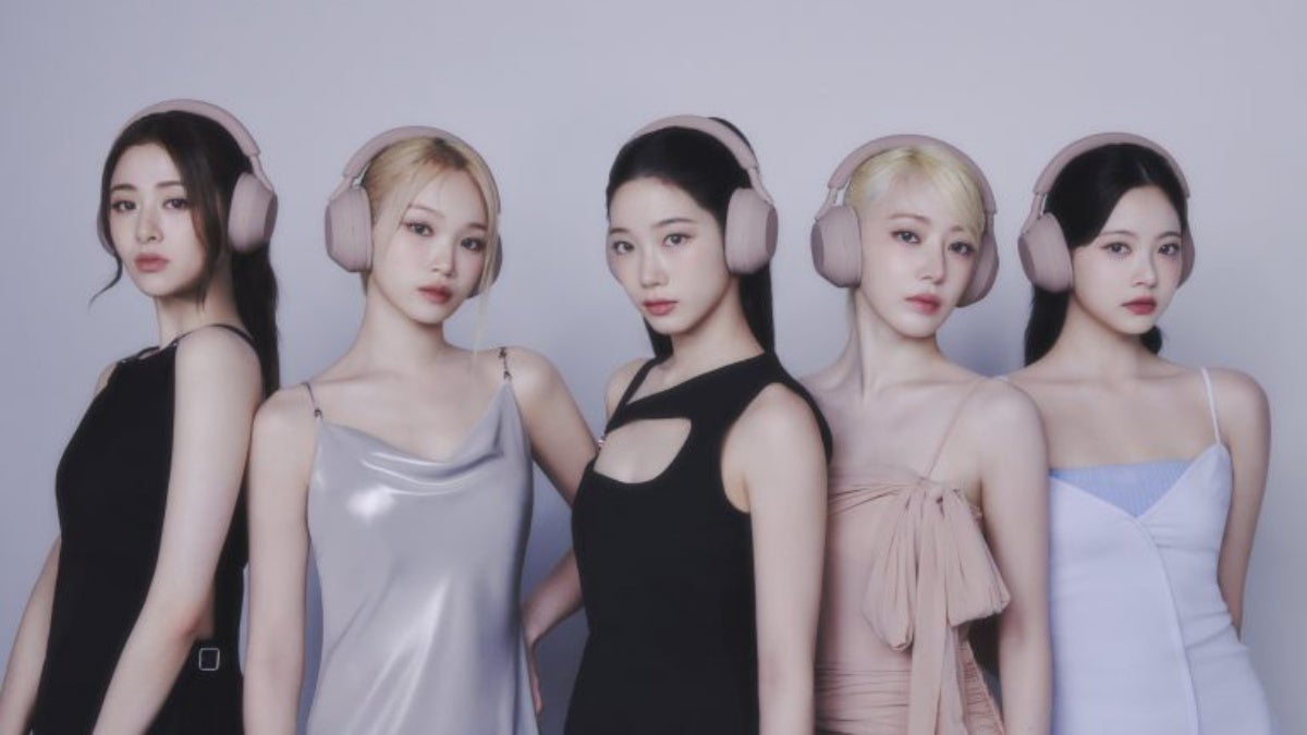 Sony’s top-of-the-line WH-1000XM5 headphones and WF-1000XM5 buds are getting a smoking hot new color