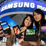 Samsung smartphone sales push profit to record levels