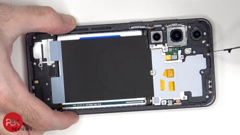 Galaxy S24 FE teardown