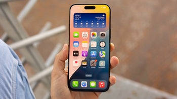 An image of the iPhone 16 Pro Max front screen