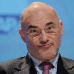 HP CEO asks employees to get rid of iPhones