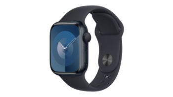 Apple Watch Series 9 with Midnight aluminum case and Midnight sport band