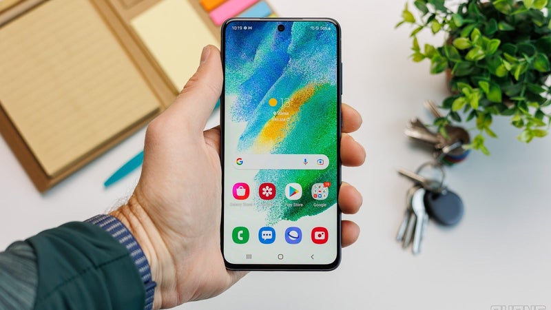 Samsung Galaxy S21 FE Update: Over 40 Vulnerabilities Fixed with October Patch