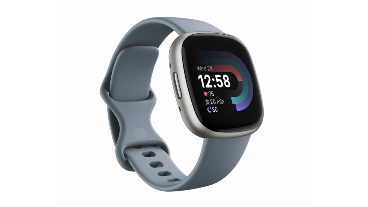 出色的新优惠使得 Fitbit Versa 4 的价格足够便宜，让喜欢便宜货的人忽略了它的年代