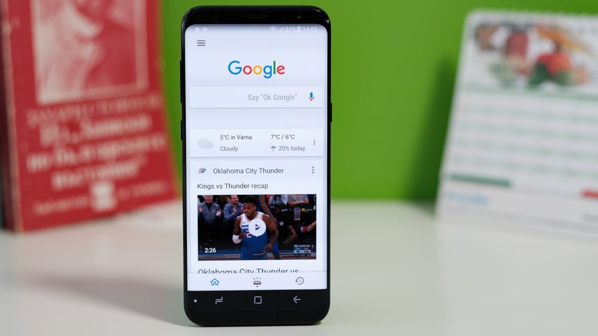 Google Discover testing a tweaked Material You look