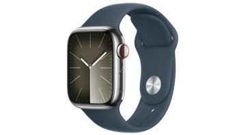 The Apple Watch Series 9 falls to a miraculously low price with 4G LTE and a stainless steel case