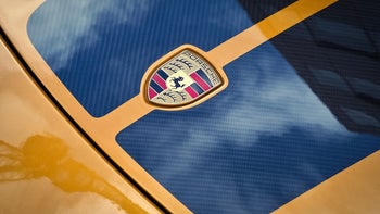 Porsche 911 badge