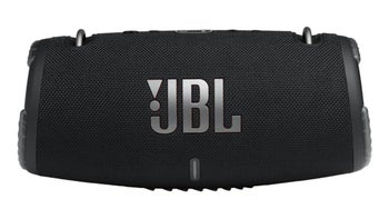 A JBL Xtreme 3 on a white background.