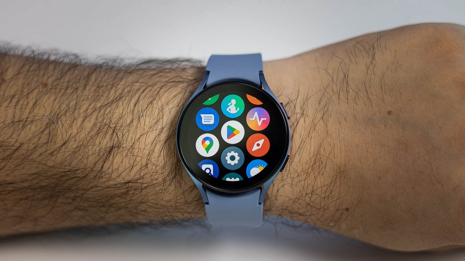 Galaxy Watch 5 turns into a gaming machine with PSP emulation and Steam Link