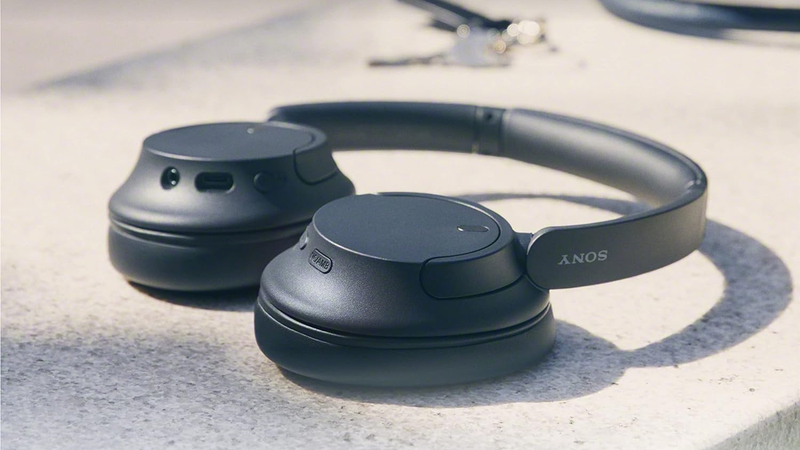 Hidden deal just made the noise canceling Sony WH-CH720N headphones a hot pick