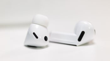 The Galaxy Buds 3 Pro have a major charging problem