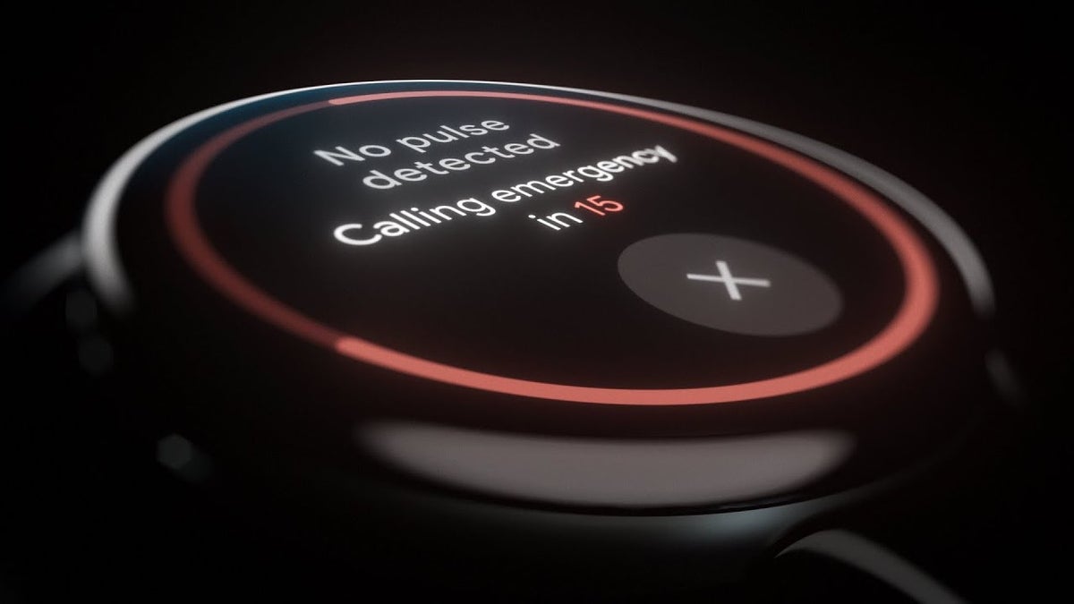 Image of the Pixel Watch 3 and the loss of pulse alert displayed