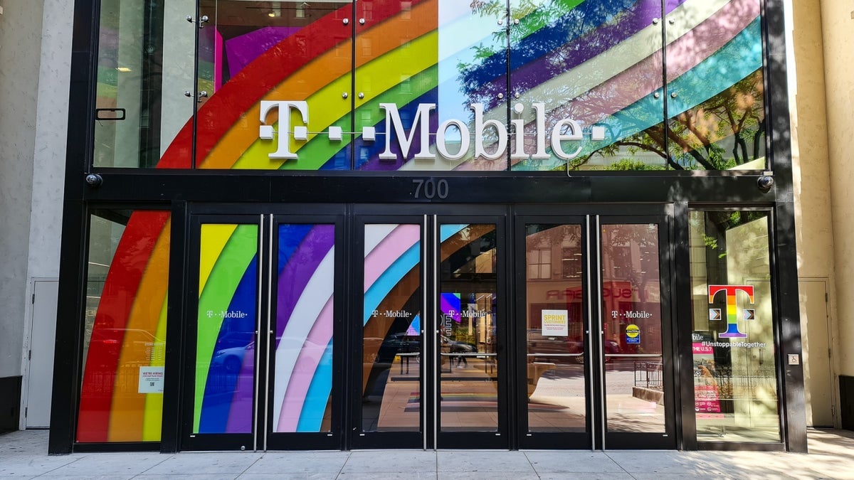 报告说，T-Mobile将向那些从今天开始转移的人提高支出和账单积分