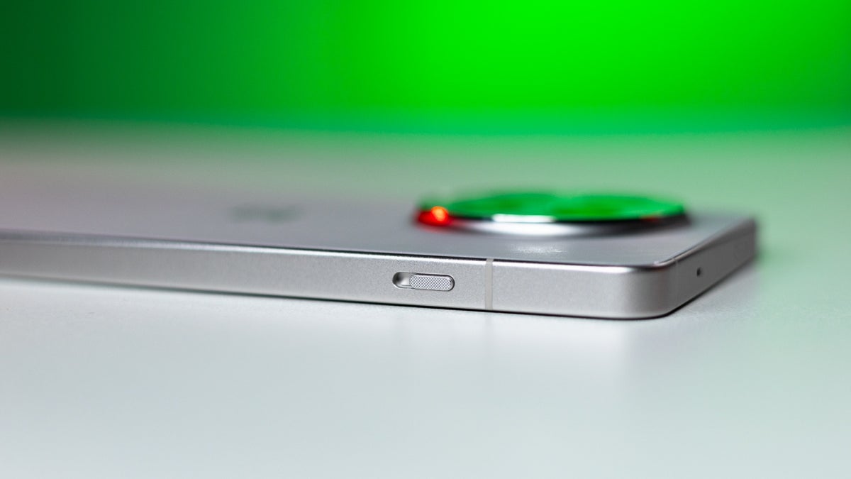 OnePlus 13R Alert Slider