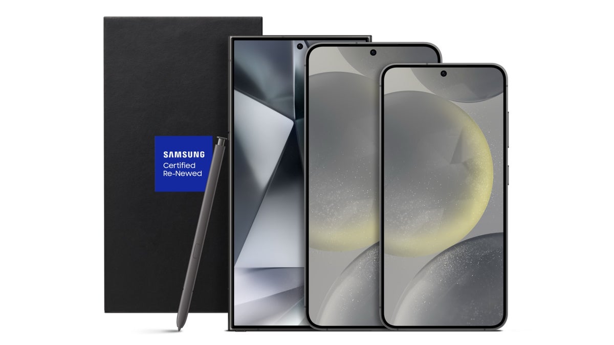 Marketing image of Samsung Galaxy S25 Series with a renewed box beside it