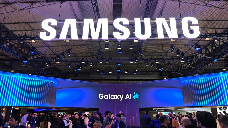 Samsung Galaxy S26 won’t be coming with One UI 8.1 and that’s a good thing