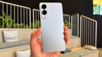 Galaxy S25 Edge in the three color variations, posted standing next to each other