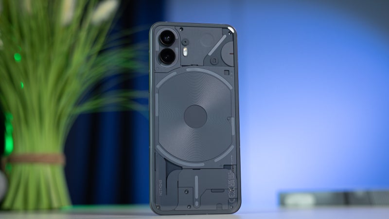 Nothing Phone (3) is NOT the mid-range phone we’ve been waiting for