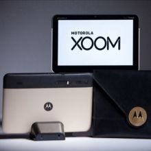 Motorola is giving away a limited edition gold Motorola XOOM for the Oscars