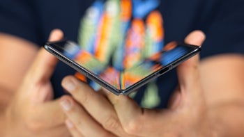 Honor Magic V3
