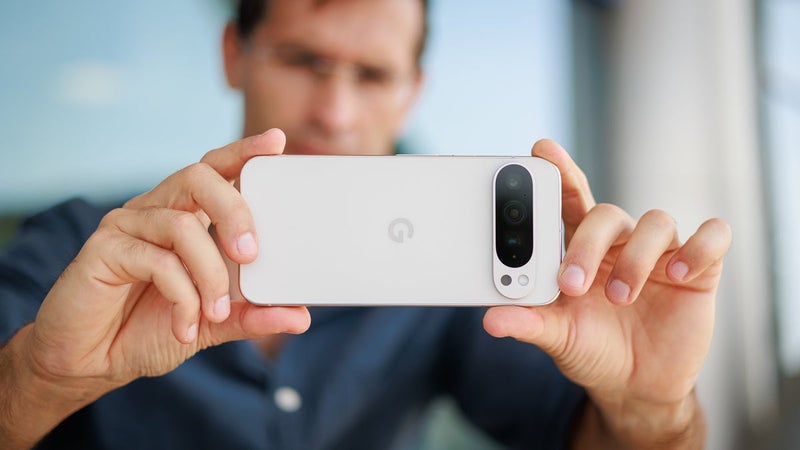 Pixels get cool new custom wallpaper features with Android 16 update