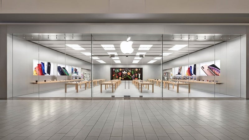 Siri problems surface again forcing Apple to delay smart display tabletop device