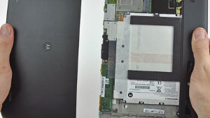 Motorola XOOM teardown suggests 4G upgrade procedure is unnecessarily tangled